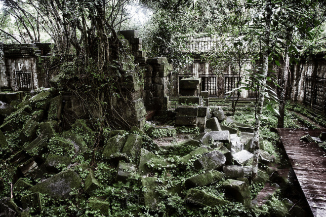 Beng-Mealea-temple-in-Cambodia